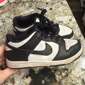 Kids Nike Panda Dunks. Kids 13